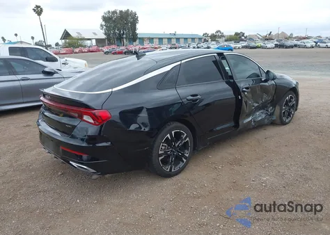 2022 Kia K5 Gt-Line z USA, uszkodzony, nr VIN 5XXG64J22NG116746